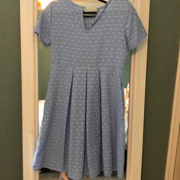 *Has Pockets* Modest pleated dress - Picture 3 of 3